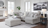 Westford 2Pcs Sectional with Chaise